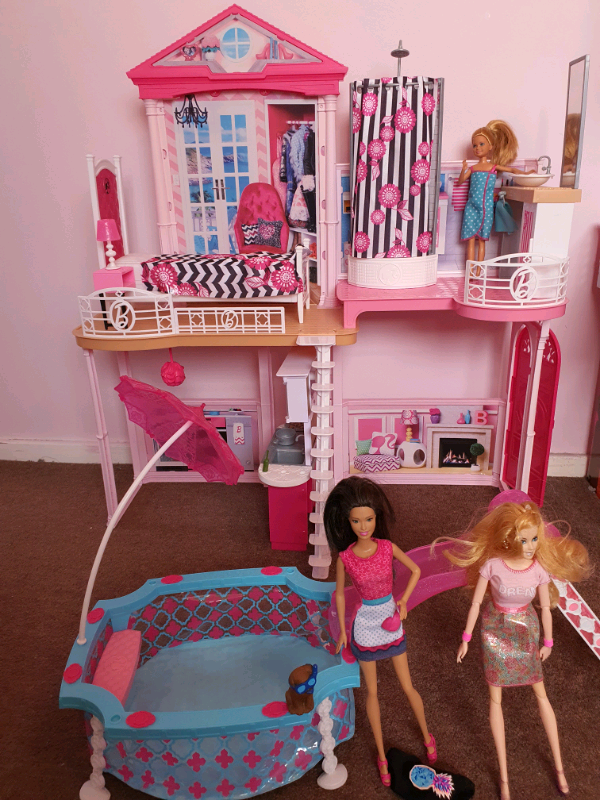 barbie home set with 3 dolls and pool